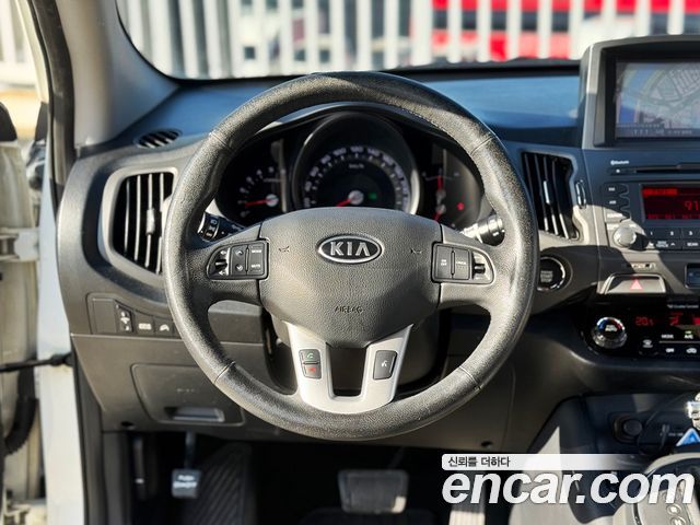 Kia Sportage R Diesel 2WD TLX High-Deluxe 2012 — фото 15
