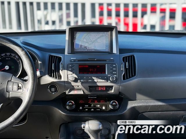 Kia Sportage R Diesel 2WD TLX High-Deluxe 2012 — фото 18