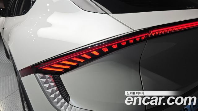 Kia EV6 Long Range 4WD Air 2022 — фото 29