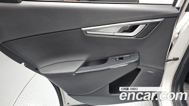Kia EV6 Long Range 4WD Air 2022 — фото 31