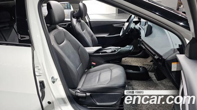 Kia EV6 Long Range 4WD Air 2022 — фото 32