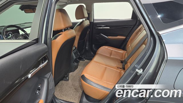 Kia Seltos Gasoline 1.6 Turbo 2WD Gravity 2023 — фото 11
