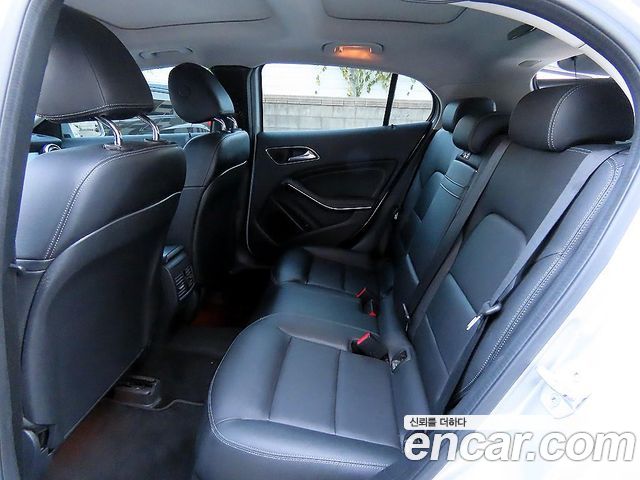 Mercedes-Benz GLA-Class (X156) GLA200 d 2016 — фото 6