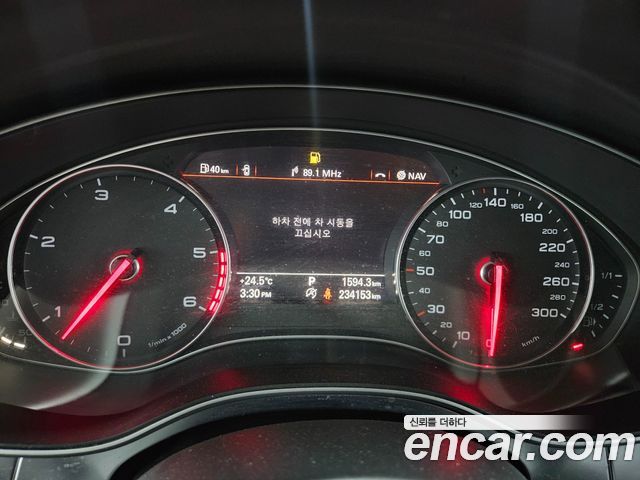 Audi A6 45 TDI Quattro Dynamic C7 2015 — фото 8