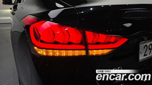 Genesis G80 3.8 GDI AWD Prestige 2017 — фото 23