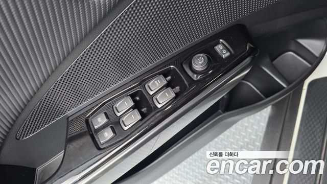 KG Mobility (SsangYong) Very New Tivoli Gasoline 1.5 2WD V3 2022 — фото 27