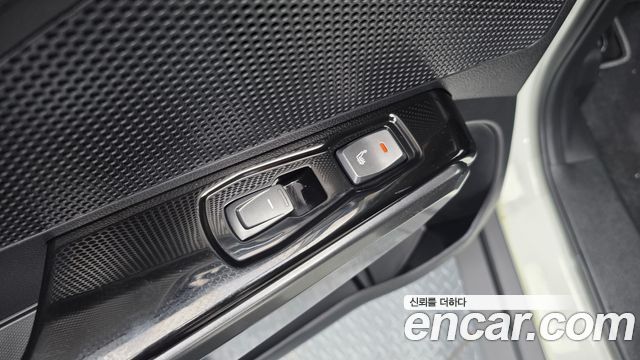 KG Mobility (SsangYong) Very New Tivoli Gasoline 1.5 2WD V3 2022 — фото 28