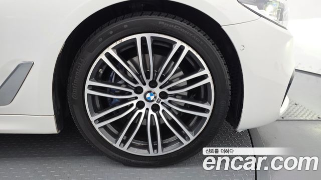 BMW 5 Series (G30) 530i xDrive M Sport Package Plus 2019 — фото 5