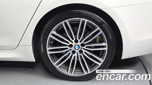 BMW 5 Series (G30) 530i xDrive M Sport Package Plus 2019 — фото 21