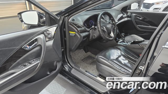 Hyundai Grandeur (HG) HG220 Diesel Premium 2015 — фото 10