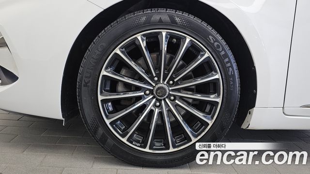 Kia K7 Premier 3.0 GDI Signature 2020 — фото 5