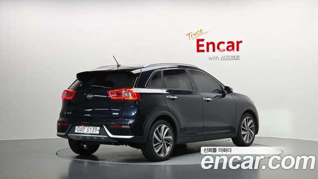 Kia Niro Prestige 2018 — фото 2