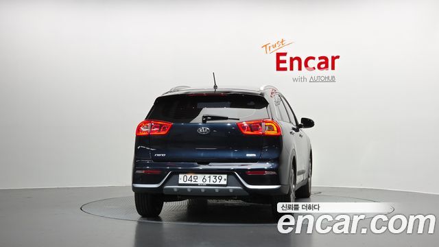 Kia Niro Prestige 2018 — фото 4