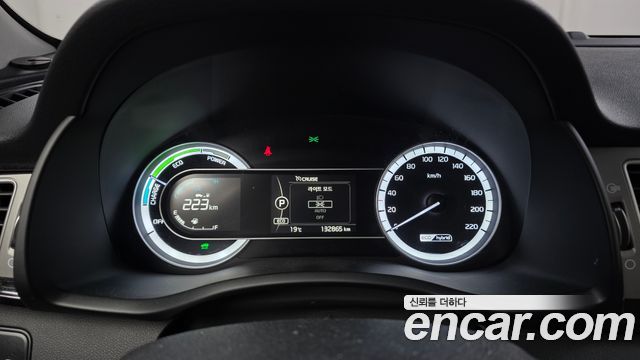 Kia Niro Prestige 2018 — фото 8
