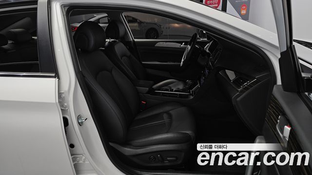 Hyundai Sonata (LF) 2.0 Smart 2016 — фото 10