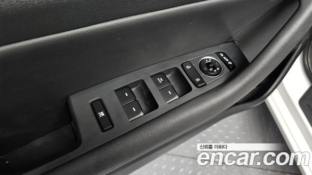 Hyundai Sonata (LF) 2.0 Smart 2016 — фото 18