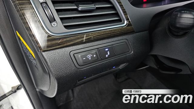 Hyundai Sonata (LF) 2.0 Smart 2016 — фото 20