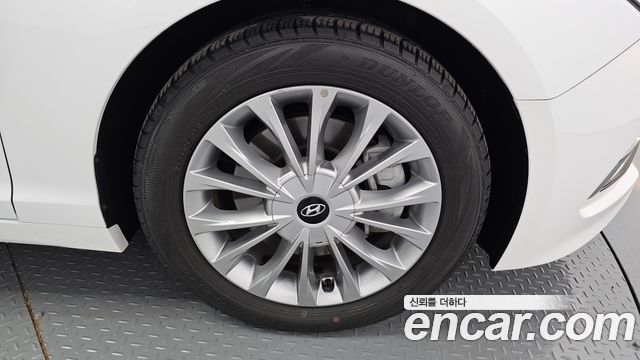 Hyundai Sonata (LF) 2.0 Smart 2016 — фото 21