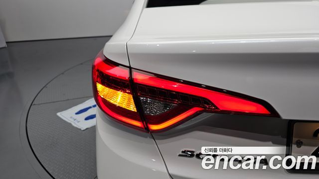 Hyundai Sonata (LF) 2.0 Smart 2016 — фото 23