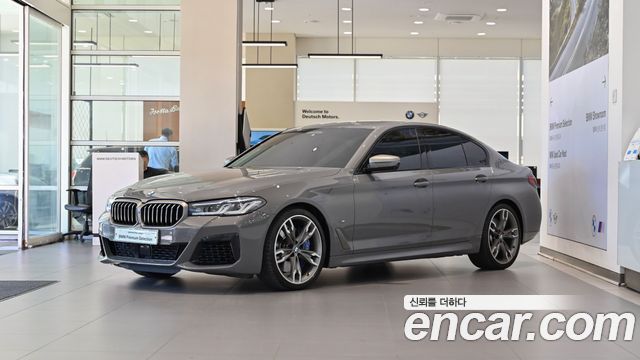 BMW 5 Series (G30) M550i xDrive 2021 — фото 1
