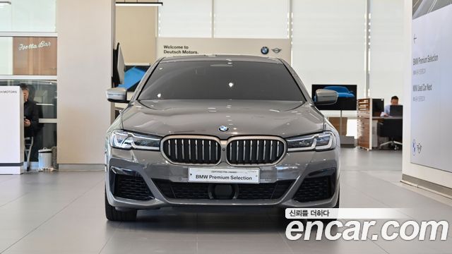 BMW 5 Series (G30) M550i xDrive 2021 — фото 3