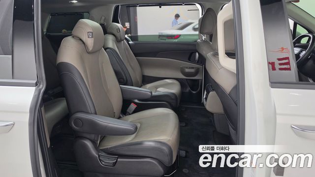 Kia Carnival (IV) Gasoline 9-Seater Noblesse 2025 — фото 11