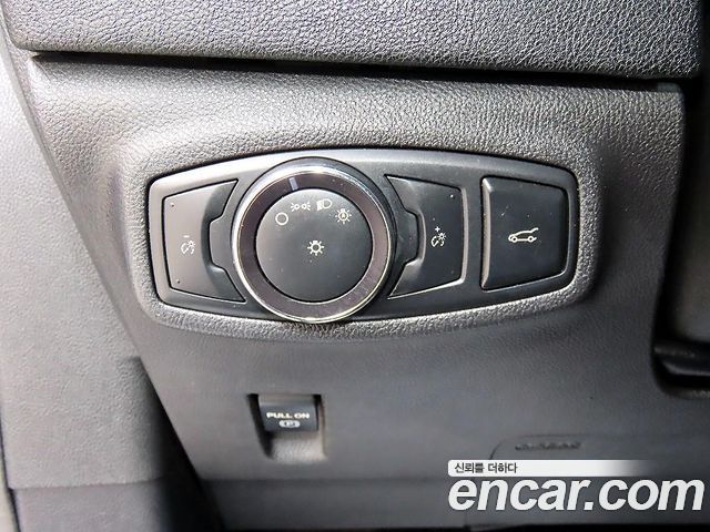 Lincoln MKC 2.0 AWD 2015 — фото 16