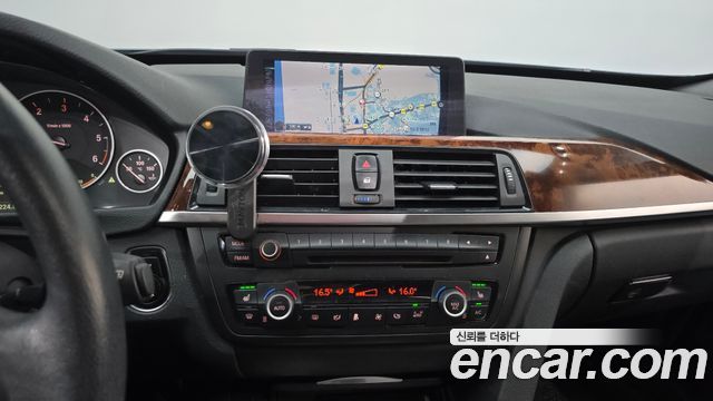 BMW 3 Series GT (F34) GT 320d xDrive 2014 — фото 14