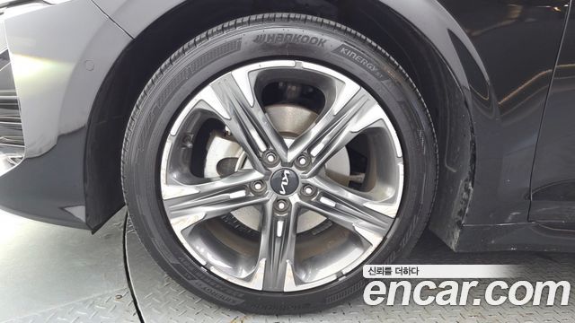 Kia K5 (III) 2.0 Signature 2023 — фото 5