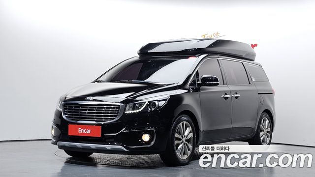 Kia Carnival 9-seater Hi-Limousine Noblesse 2017 — фото 1