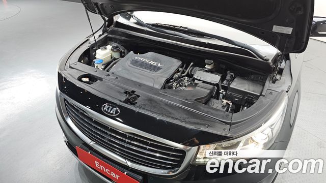 Kia Carnival 9-seater Hi-Limousine Noblesse 2017 — фото 6