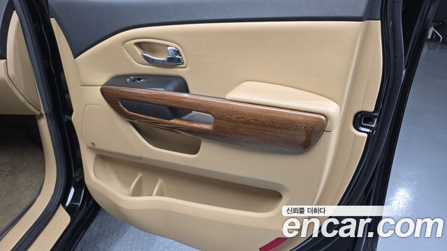 Kia Carnival 9-seater Hi-Limousine Noblesse 2017 — фото 25