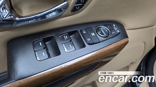 Kia Carnival 9-seater Hi-Limousine Noblesse 2017 — фото 30