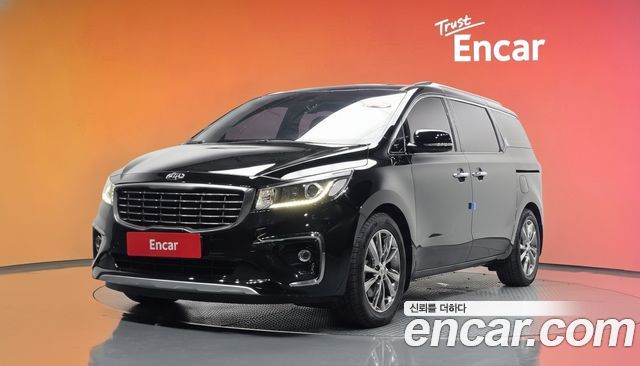 Kia Carnival 9-Seater Prstige
