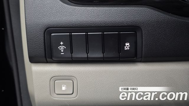 Kia Carnival 9-Seater Prstige 2019 — фото 29