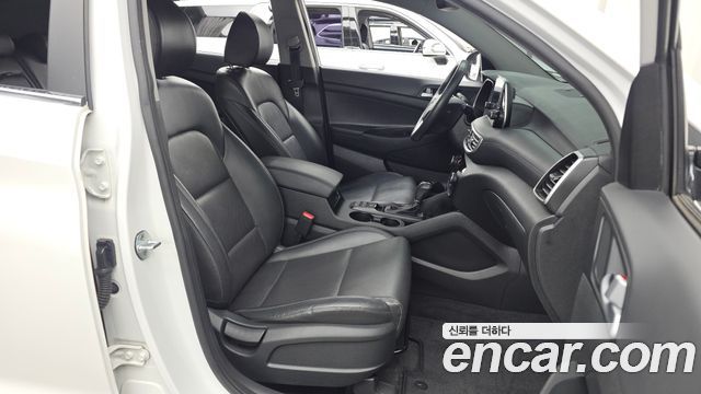 Hyundai Tucson Gasoline 1.6 turbo 2WD Premium 2019 — фото 11