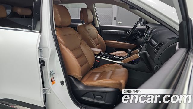 Renault Korea QM6 2.0 LPe RE Signature 2WD 2022 — фото 12