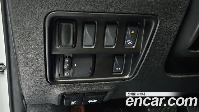 Renault Korea QM6 2.0 LPe RE Signature 2WD 2022 — фото 13