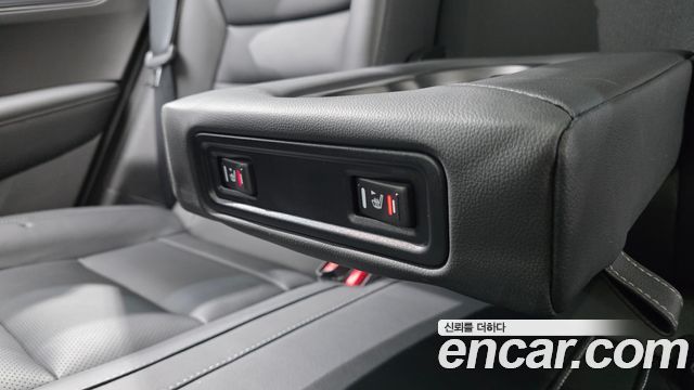 Renault Korea QM6 2.0 LPe RE Signature 2WD 2023 — фото 27