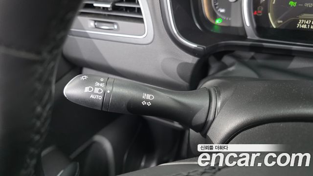 Renault Korea QM6 2.0 LPe RE Signature 2WD 2023 — фото 33