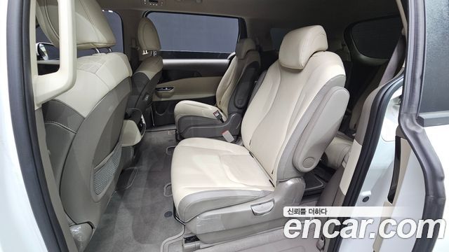 Kia Carnival (IV) Gasoline 9-Seater Prestige 2023 — фото 12