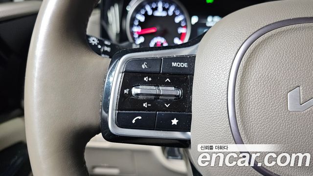 Kia Carnival (IV) Gasoline 9-Seater Prestige 2023 — фото 19