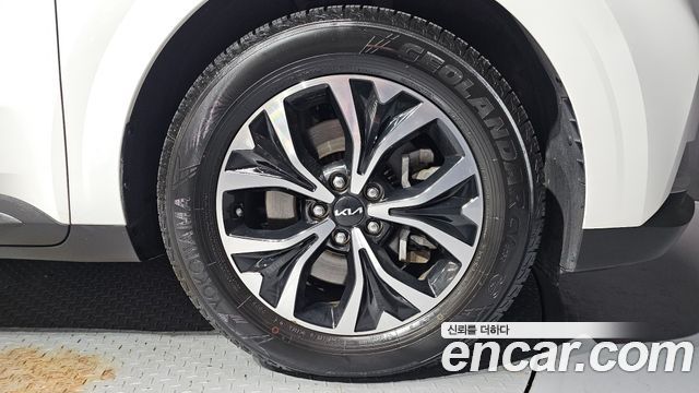 Kia Carnival (IV) Gasoline 9-Seater Prestige 2023 — фото 21
