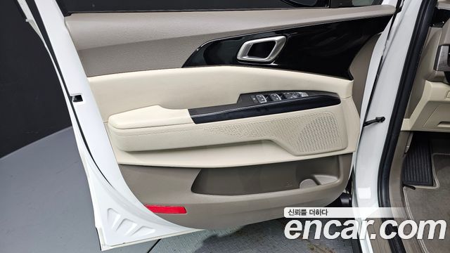 Kia Carnival (IV) Gasoline 9-Seater Prestige 2023 — фото 24