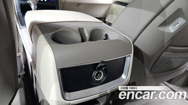 Kia Carnival (IV) Gasoline 9-Seater Prestige 2023 — фото 32