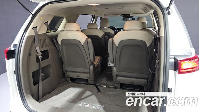 Kia Carnival (IV) Gasoline 9-Seater Prestige 2023 — фото 33