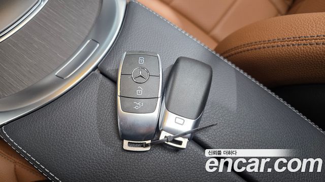 Mercedes-Benz GLC-Class (X253) GLC300e 4MATIC Coupe 2021 — фото 17