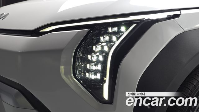 Kia EV3 Long Range 2WD Earth 2025 — фото 28