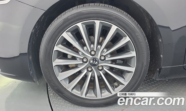 Kia K7 Hybrid Noblesse 2017 — фото 5