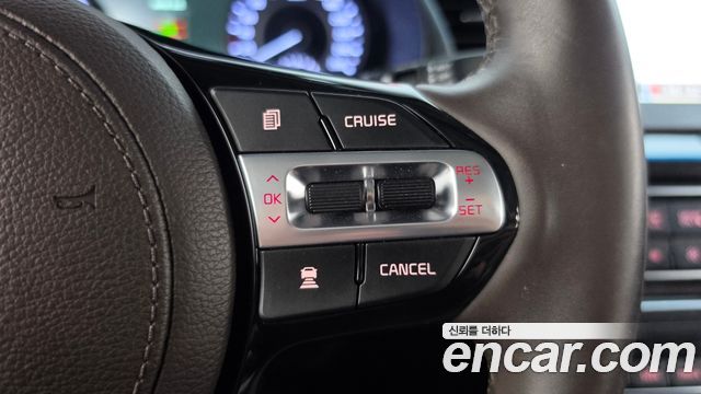 Kia K7 Hybrid Noblesse 2017 — фото 16